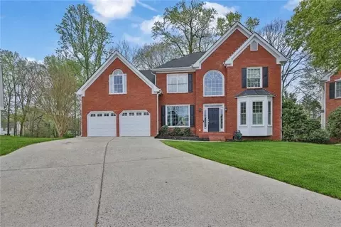 1826 Lone Oak Ct, Lawrenceville, GA 30043