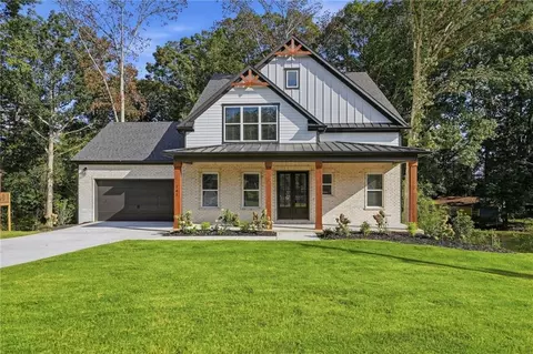741 N Price Rd, Sugar Hill, GA 30518