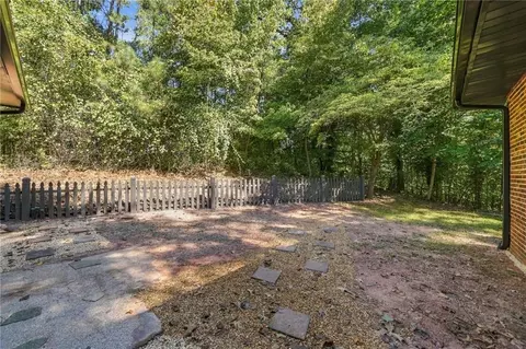 Exterior - 142 Ann Dr, Canton, GA 30114 photo 6 of 17