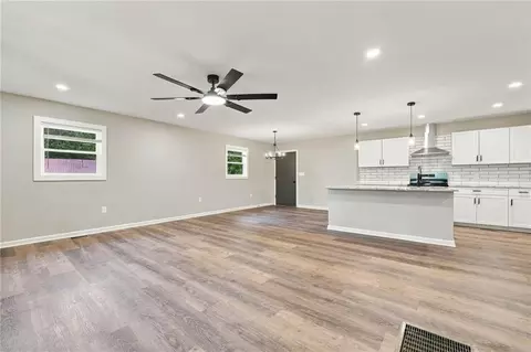 Living - 142 Ann Dr, Canton, GA 30114 photo 3 of 6