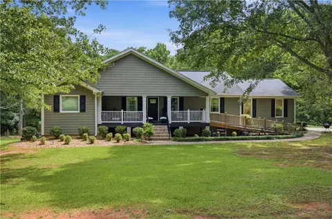 1470 Jackson Dr, Cumming, GA 30040