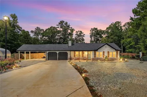 3020 Raymonds Dr, Loganville, GA 30052