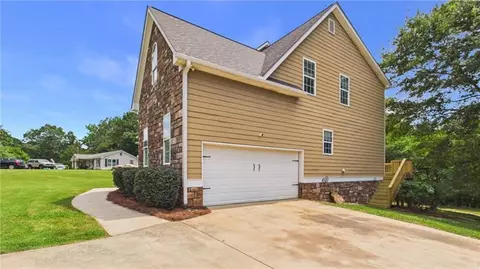Exterior - 450 End Rd, Covington, GA 30014 photo 5 of 18