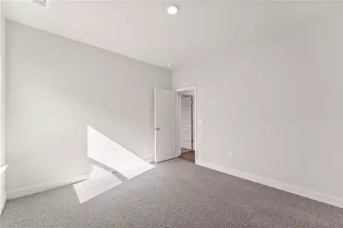 Bedroom - 105 Goodness Ct, Commerce, GA 30530 photo 4 of 13