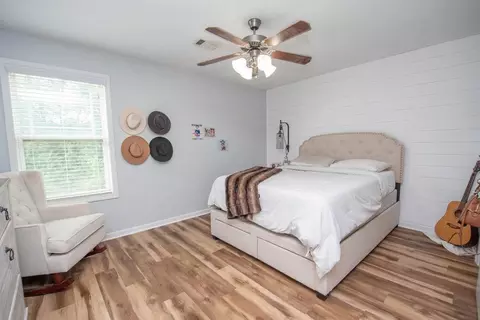 Bedroom - 128 Windsor Ct, Williamson, GA 30292 photo 7 of 10
