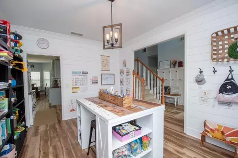 Entry Way - 128 Windsor Ct, Williamson, GA 30292 photo 5 of 7