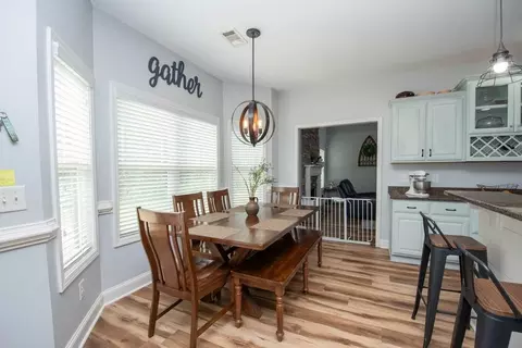 Dining - 128 Windsor Ct, Williamson, GA 30292 photo 2 of 2