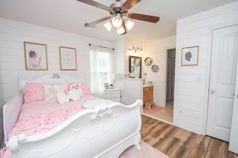 Bedroom - 128 Windsor Ct, Williamson, GA 30292 photo 6 of 10