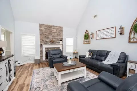 Other - 128 Windsor Ct, Williamson, GA 30292 photo 2 of 11
