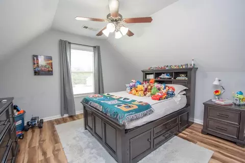 Bedroom - 128 Windsor Ct, Williamson, GA 30292 photo 9 of 10