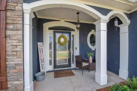 Exterior - 128 Windsor Ct, Williamson, GA 30292 photo 3 of 9
