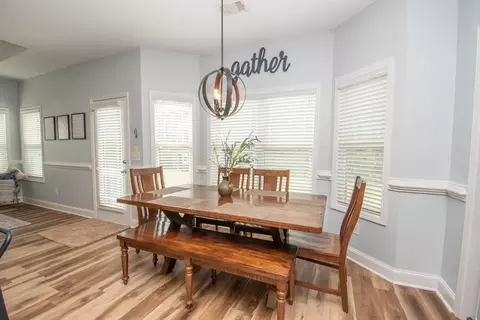 Dining - 128 Windsor Ct, Williamson, GA 30292 photo 1 of 2