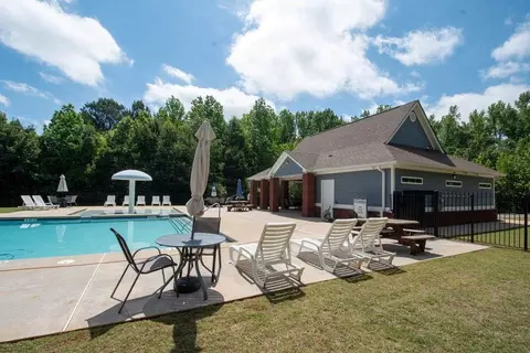 Exterior - 128 Windsor Ct, Williamson, GA 30292 photo 8 of 9