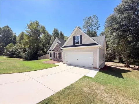 Exterior - 249 Clearwater Dr, Monroe, GA 30655 photo 2 of 4