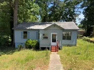305 Creighton Ave, Scottdale, GA 30079