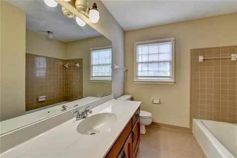 Bath - 4785 Masters Ct, Duluth, GA 30096 photo 5 of 5