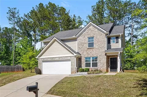 Exterior - 1128 Oak Hollow Ln, Hampton, GA 30228 photo 3 of 6