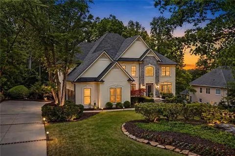 630 Danas Ridge Dr, Roswell, GA 30075