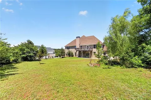 Exterior - 2204 Sidney Dr, Gainesville, GA 30506 photo 11 of 13