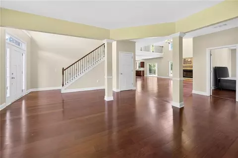 Living - 2204 Sidney Dr, Gainesville, GA 30506 photo 5 of 11