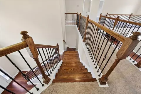 Entry Way - 2204 Sidney Dr, Gainesville, GA 30506 photo 4 of 13