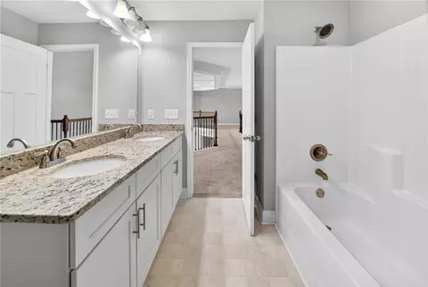 Entry Way - 2204 Sidney Dr, Gainesville, GA 30506 photo 10 of 13