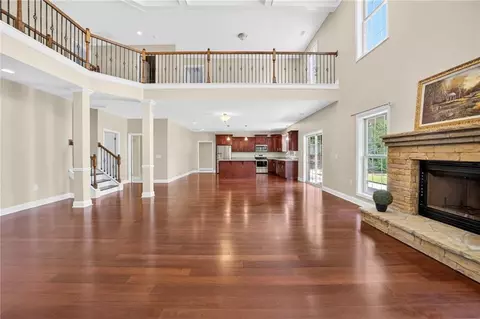 Living - 2204 Sidney Dr, Gainesville, GA 30506 photo 2 of 11