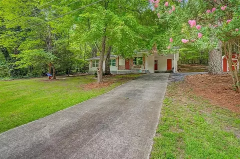 147 Reynolds Bridge Rd, Kingston, GA 30145