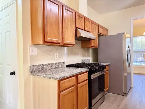 Kitchen - 3254 Star Pine Ct, Duluth, GA 30096 photo 2 of 3