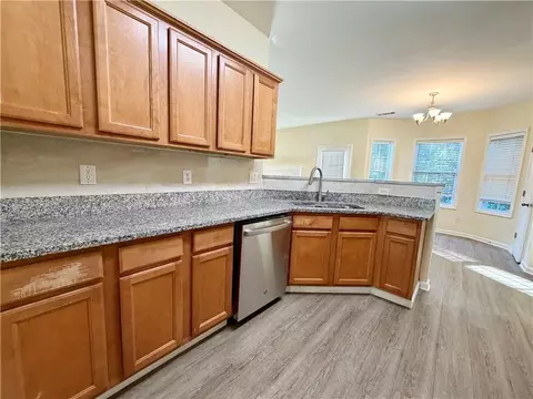 Kitchen - 3254 Star Pine Ct, Duluth, GA 30096 photo 3 of 3