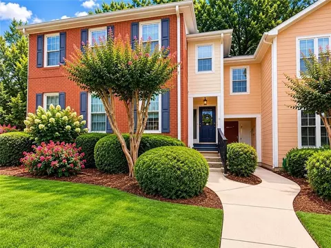6550 Deerings Ln, Peachtree Corners, GA 30092