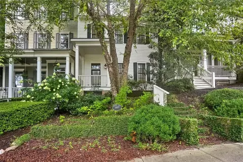 10671 Serenbe Ln, Chattahoochee Hills, GA 30268