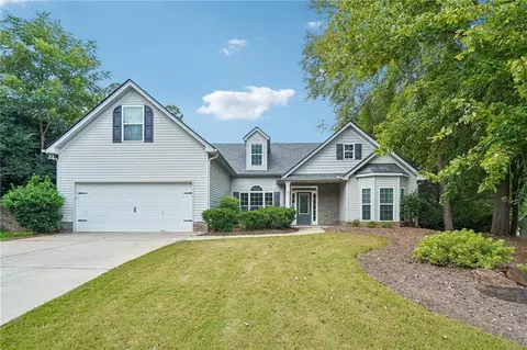 399 Laurel Oaks Ln, Jefferson, GA 30549