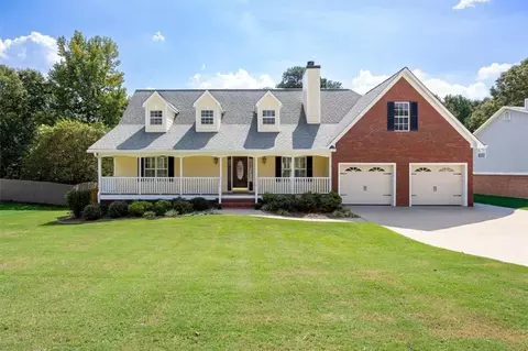 5485 Twin Oak Dr, Douglasville, GA 30135