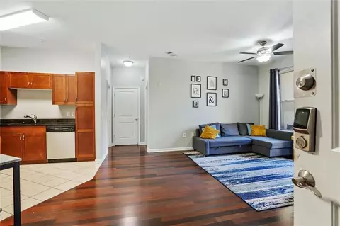 870 Mayson Turner Rd NW #1127, Atlanta, GA 30314