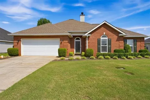 106 Galaxy Ave, Bonaire, GA 31005