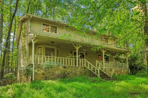 175 Canterbury Ln, Fayetteville, GA 30215
