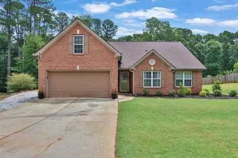 104 Jacob Dr, Hoschton, GA 30548