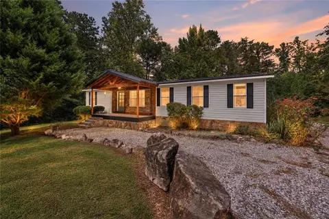 125 Bagwell Dr, Dawsonville, GA 30534