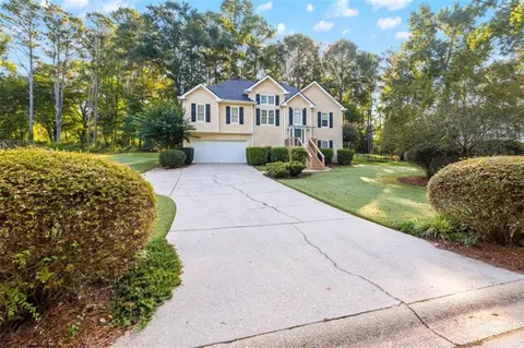 54 Wooddale Ln, Carrollton, GA 30117