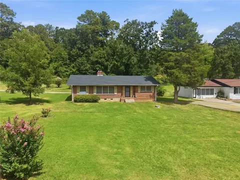 6622 Hawes Dr, Lithonia, GA 30058