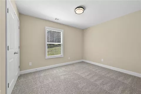 Bedroom - 9 Bailee Cir, Colbert, GA 30628 photo 4 of 5