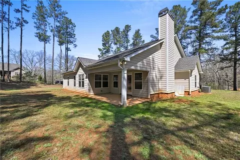 Exterior - 9 Bailee Cir, Colbert, GA 30628 photo 3 of 4
