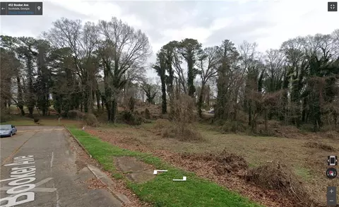 454 Ohm Ave, Scottdale, GA 30079
