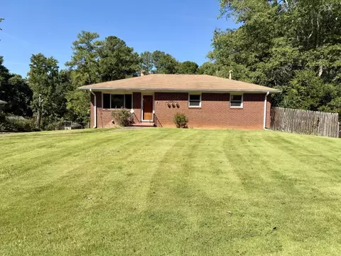 3226 Woodview Dr SE, Smyrna, GA 30082