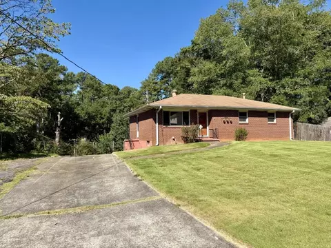 3226 Woodview Dr SE, Smyrna, GA 30082