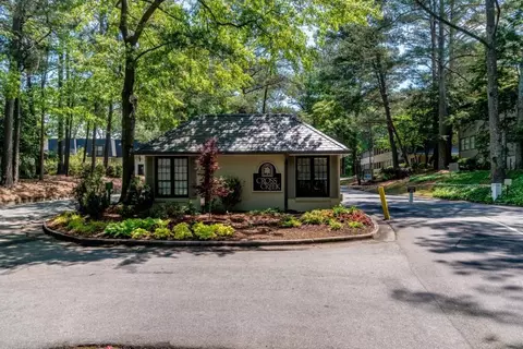 70 Chaumont Sq NW, Atlanta, GA 30327