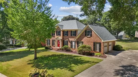 5063 Bridgeport Ln, Peachtree Corners, GA 30092