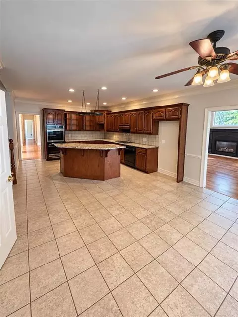 865 Streamside Dr, Mcdonough, GA 30252 photo 8