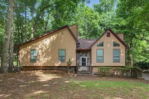380 N Victoria Rd, Woodstock, GA 30189